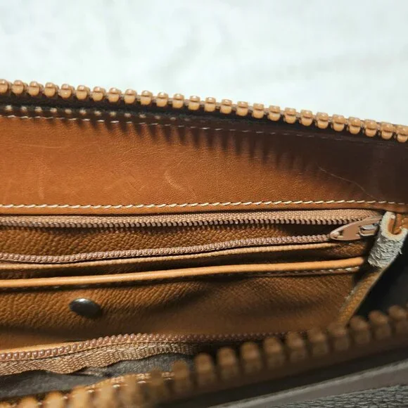 Vintage Dooney & Bourke All Weather Leather Crossbody Bag (NO STRAP) - Picture 8 of 16